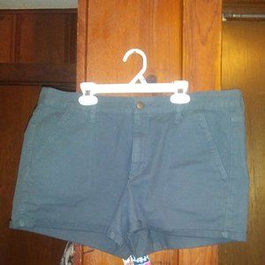 Universal Thread Dark Green Shorts sz. 14